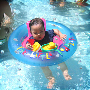 20050523-swimming2.jpg